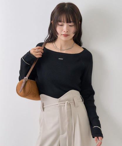 帶飾牌圓領羅紋針織衫