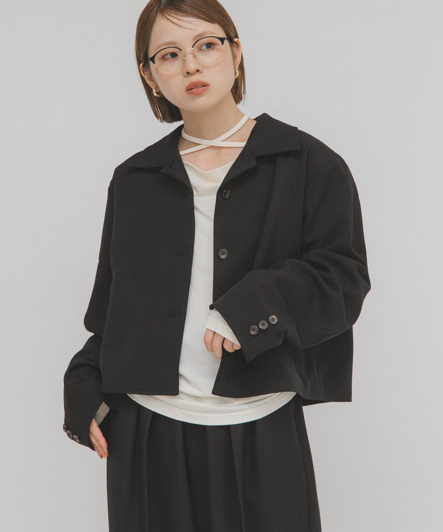 簡約盒型夾克