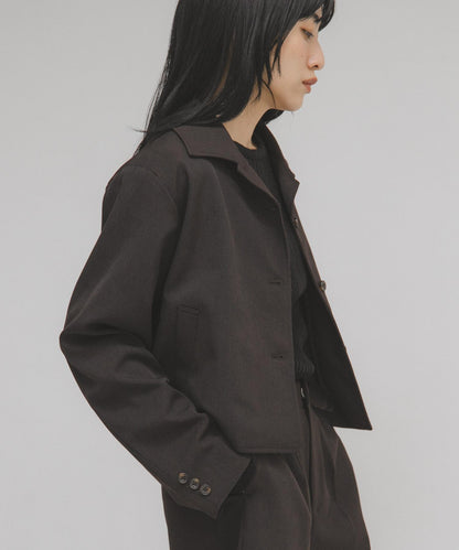 簡約盒型夾克