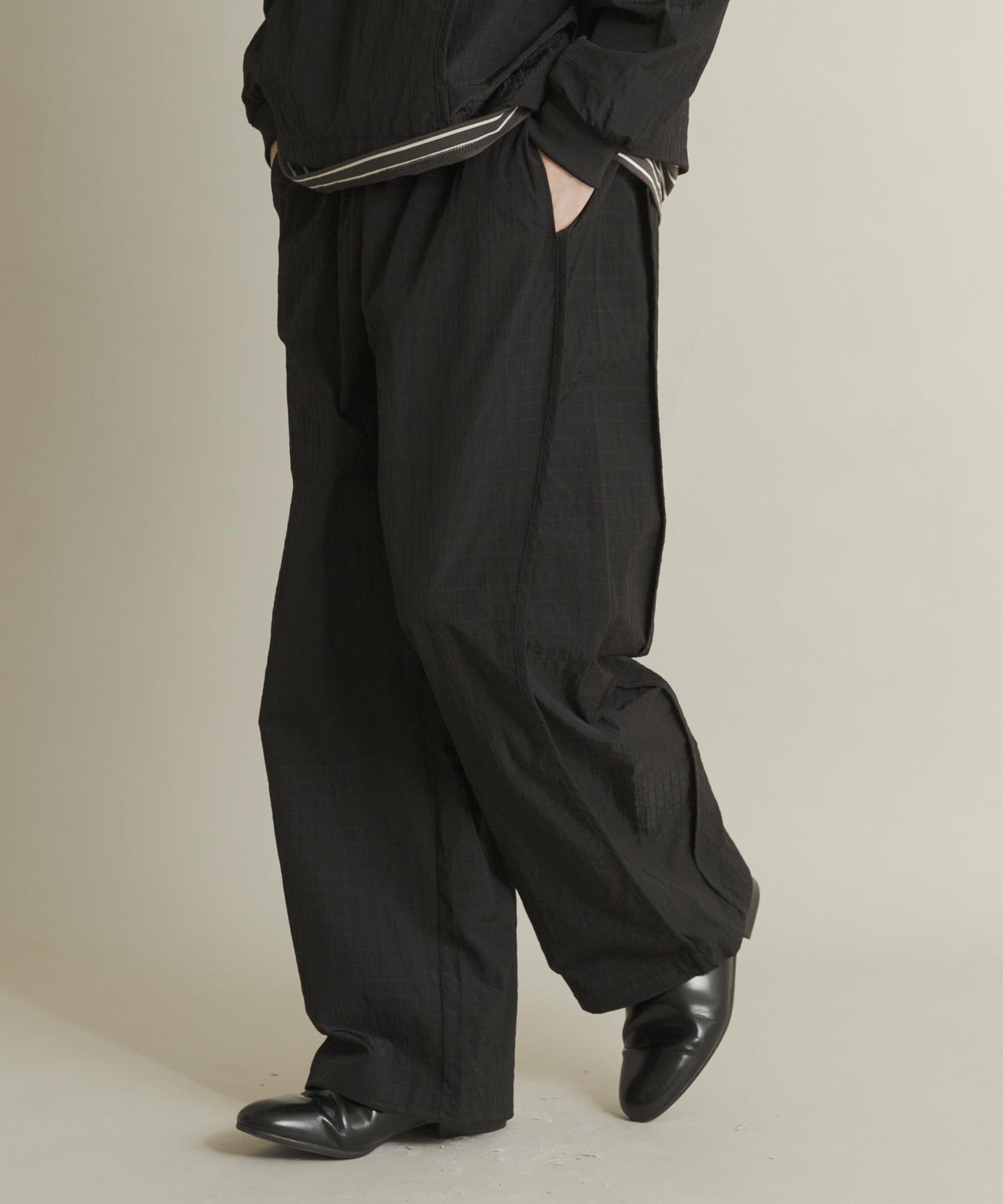 防撕裂尼龍寬鬆休閒褲