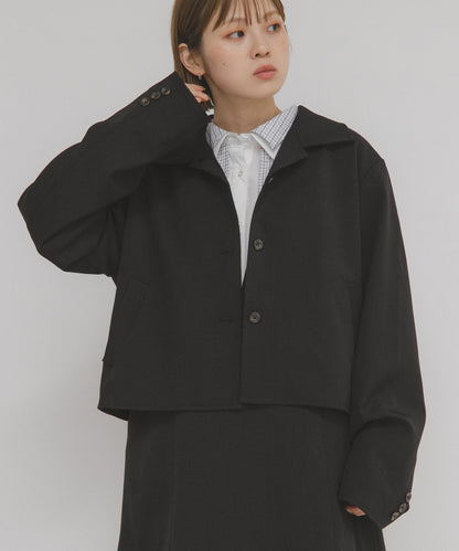 簡約盒型夾克
