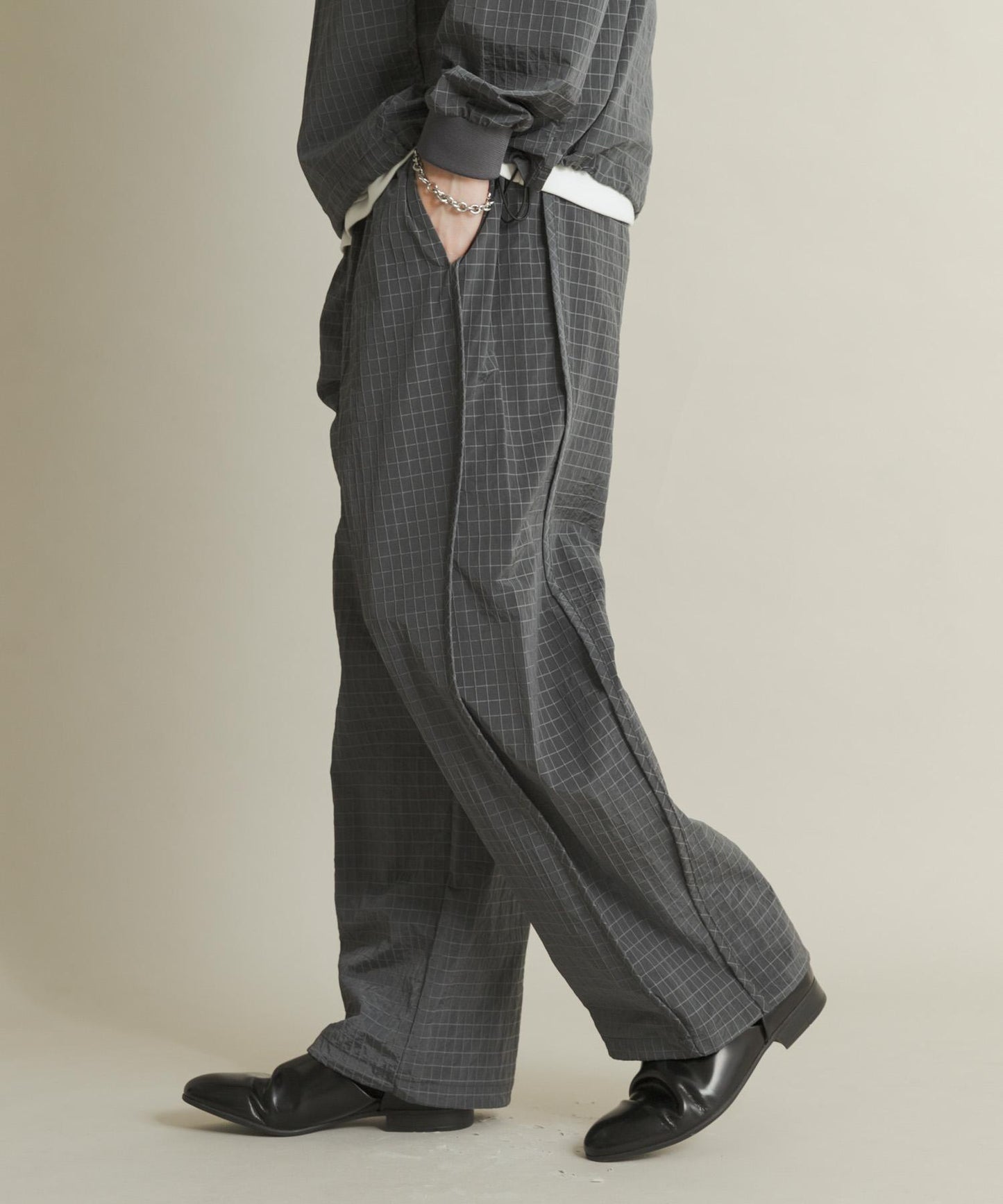 防撕裂尼龍寬鬆休閒褲