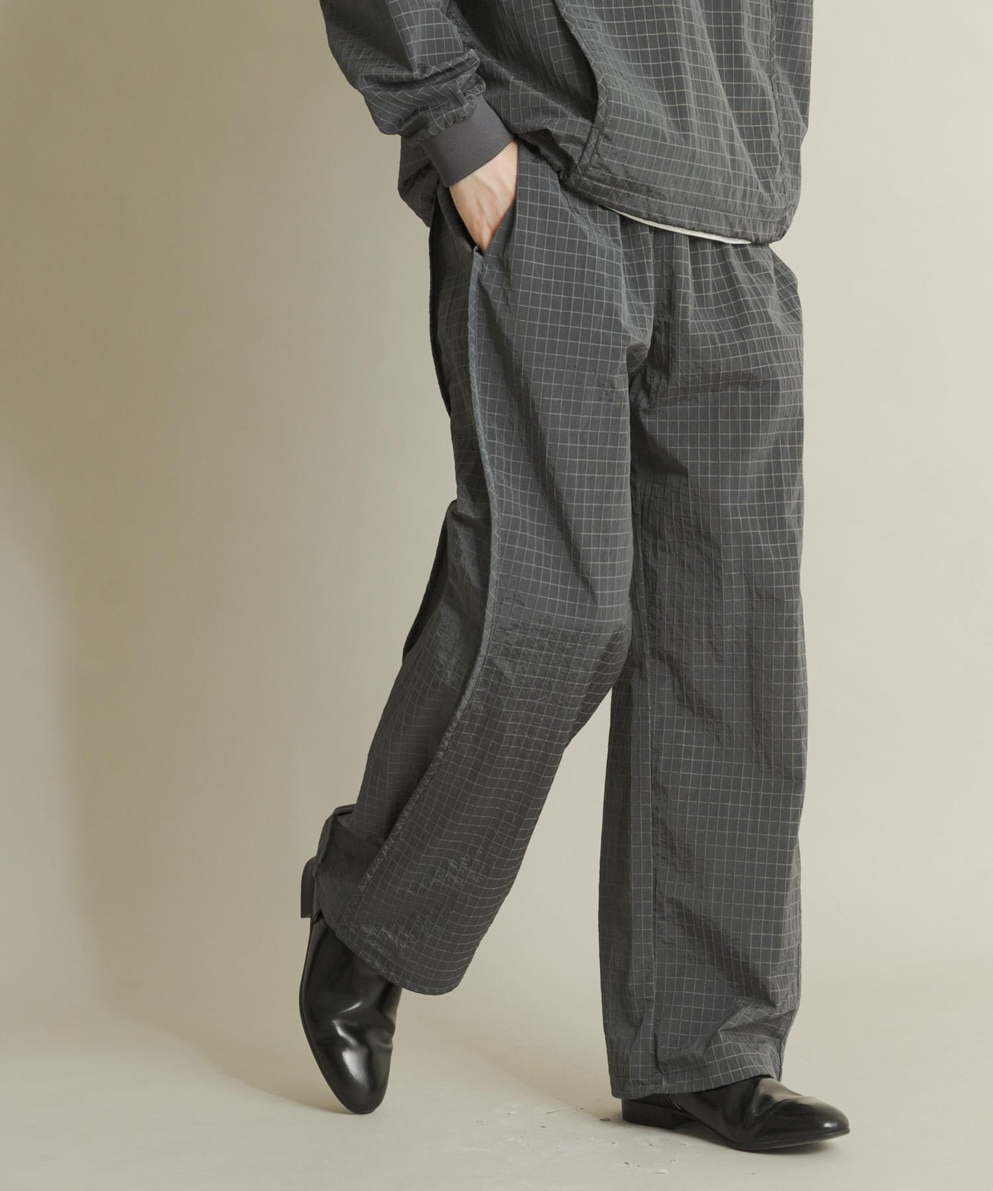 防撕裂尼龍寬鬆休閒褲