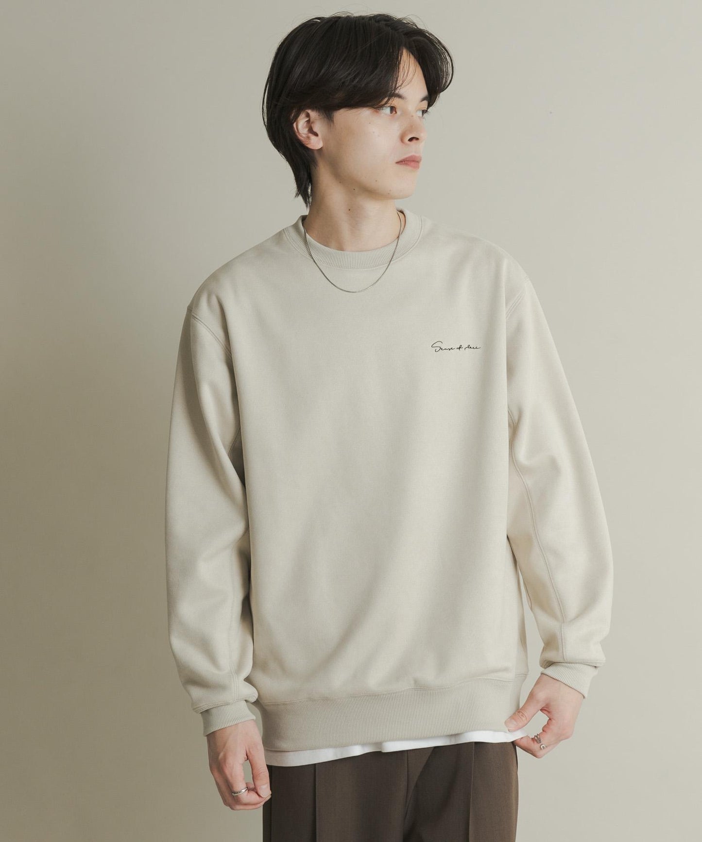 刺繡仿麂皮圓領衛衣