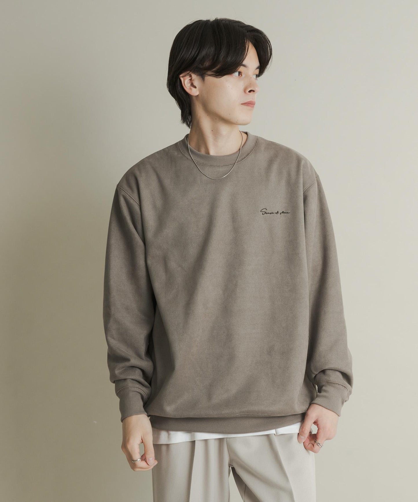 刺繡仿麂皮圓領衛衣