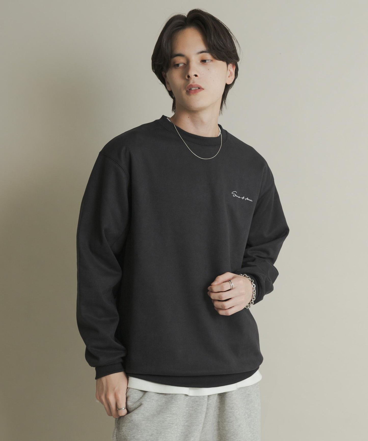 刺繡仿麂皮圓領衛衣