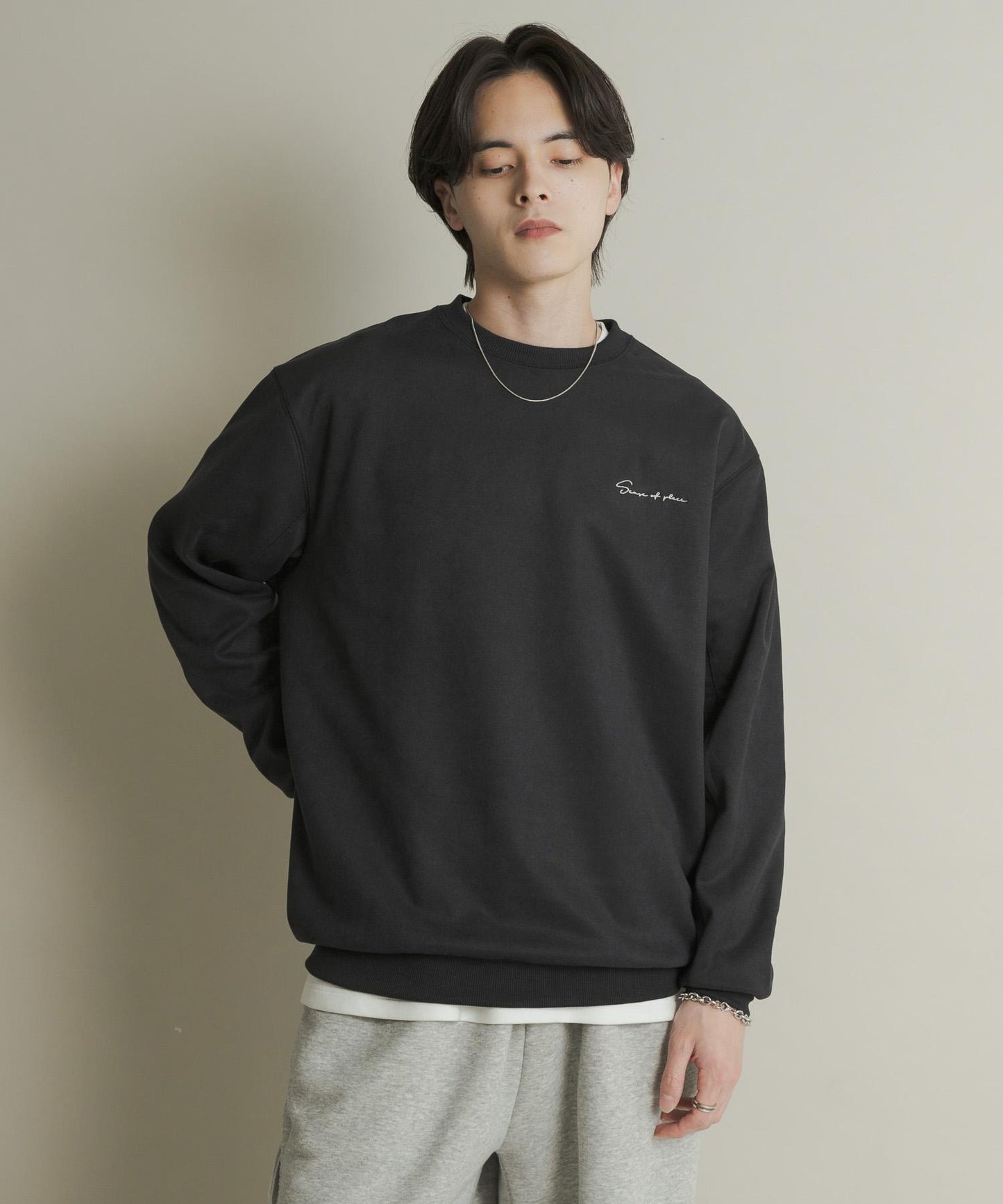 刺繡仿麂皮圓領衛衣