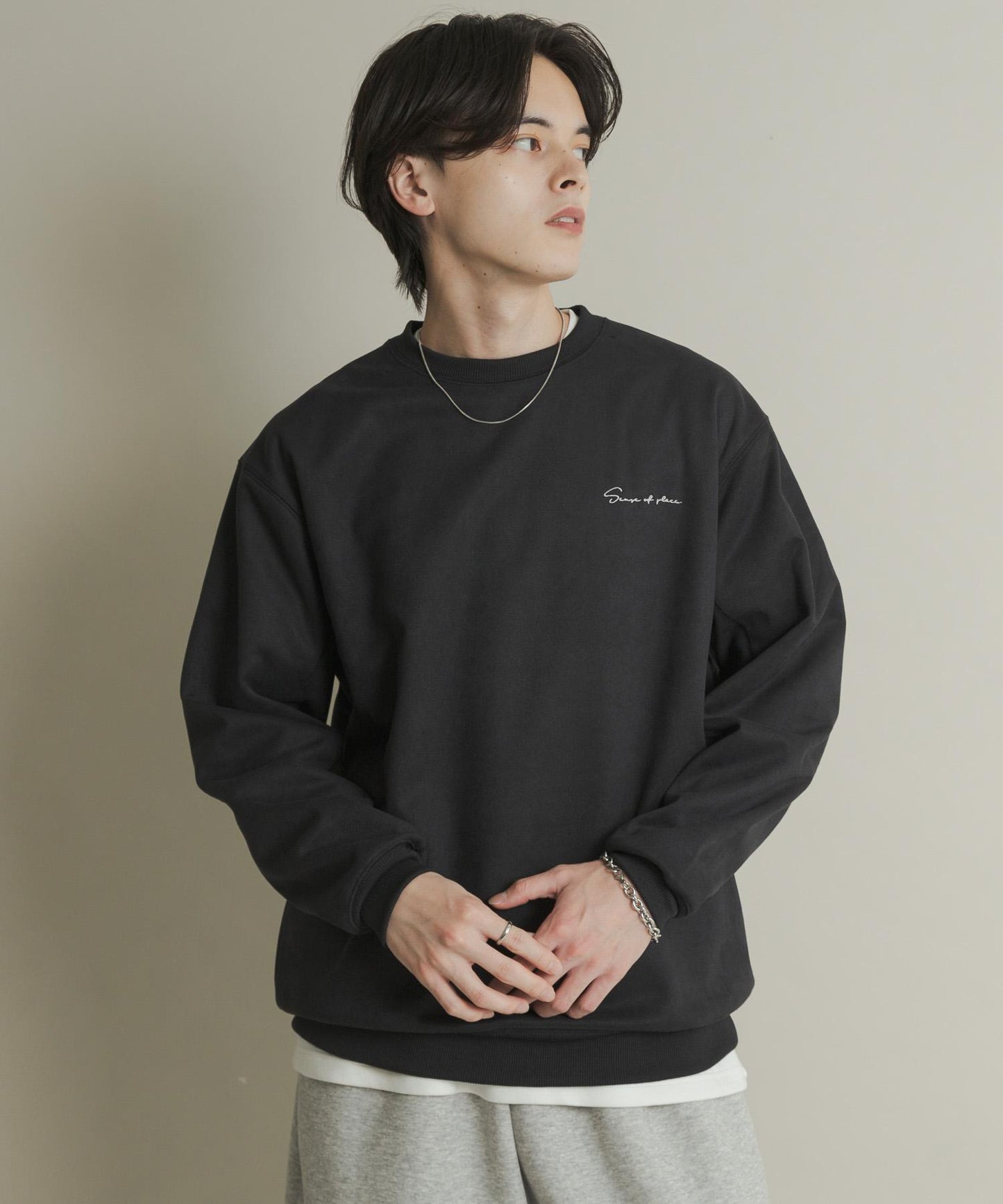 刺繡仿麂皮圓領衛衣