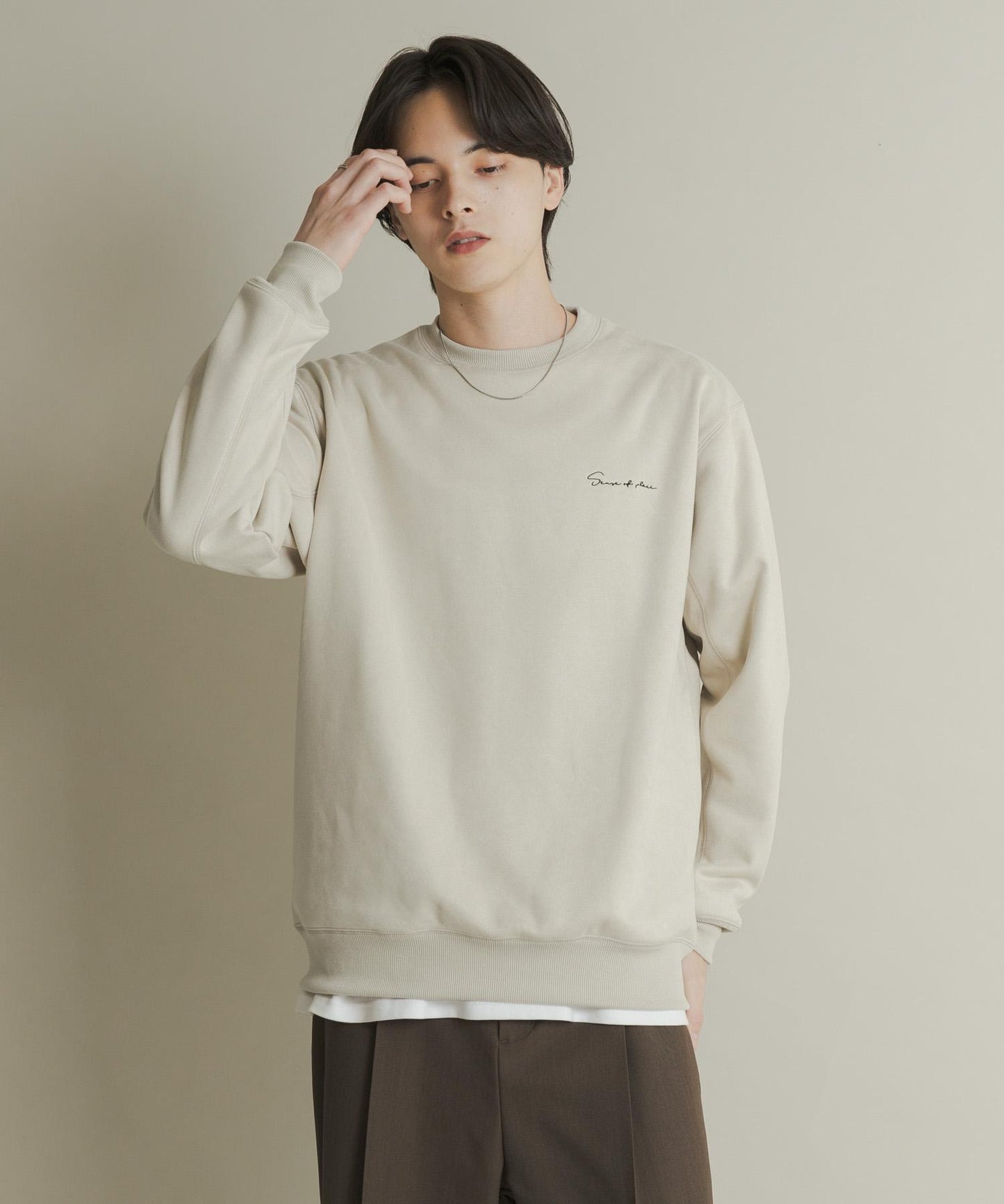 刺繡仿麂皮圓領衛衣