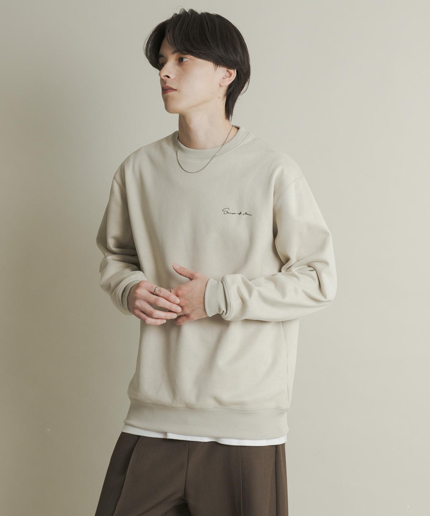 刺繡仿麂皮圓領衛衣