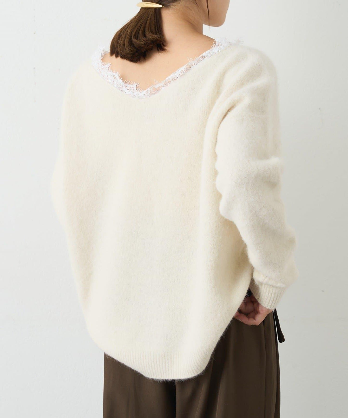 蕾絲V領羊毛針織衫
