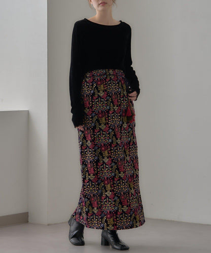 【aguni】天鵝絨刺繡修身半身裙