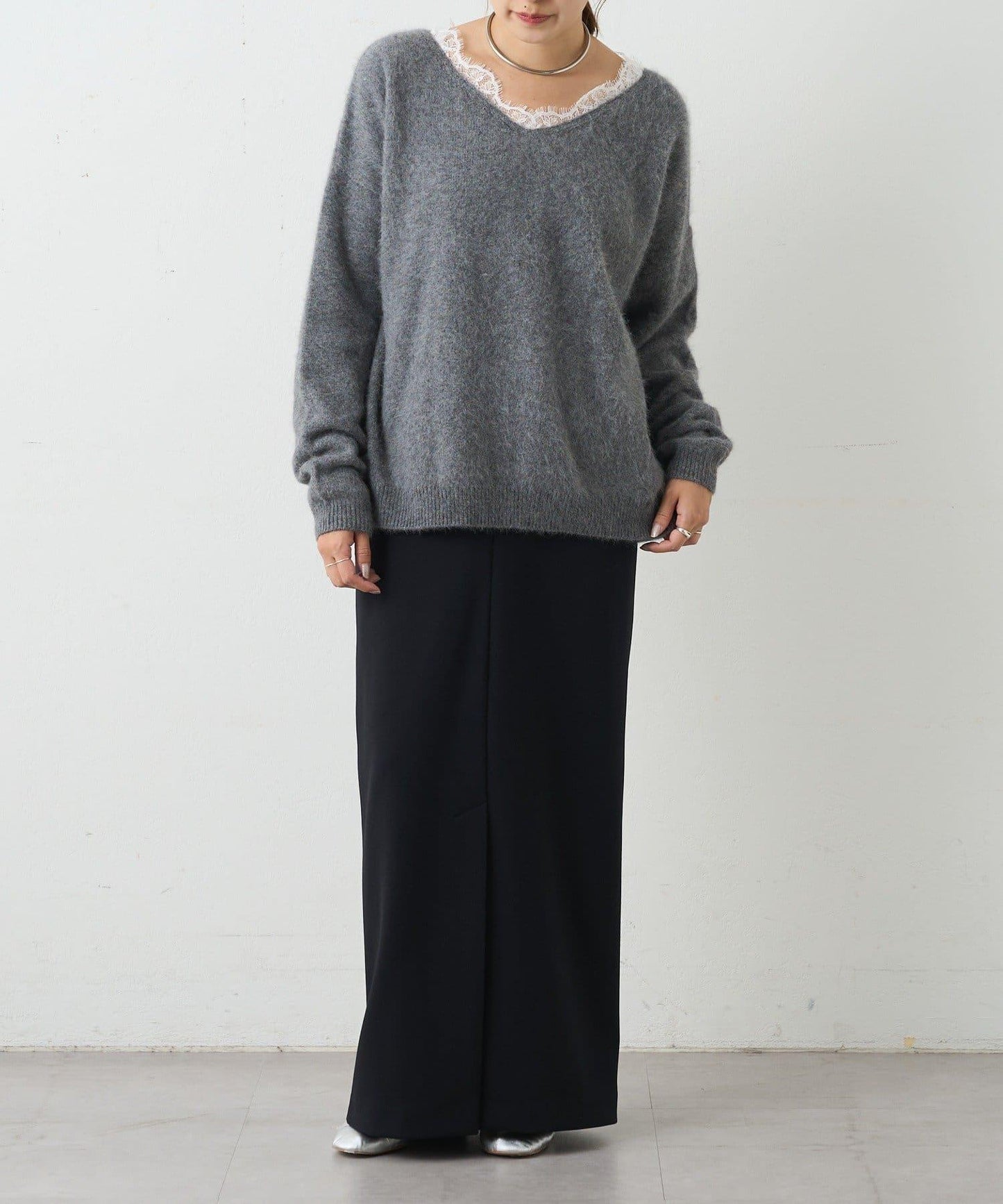 蕾絲V領羊毛針織衫