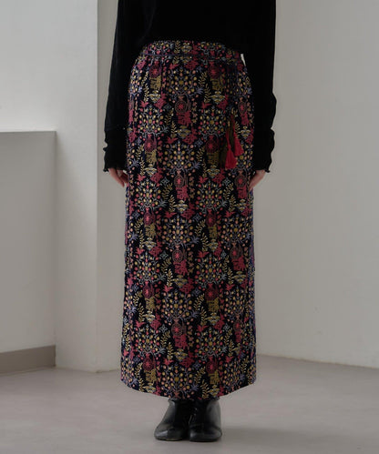 【aguni】天鵝絨刺繡修身半身裙