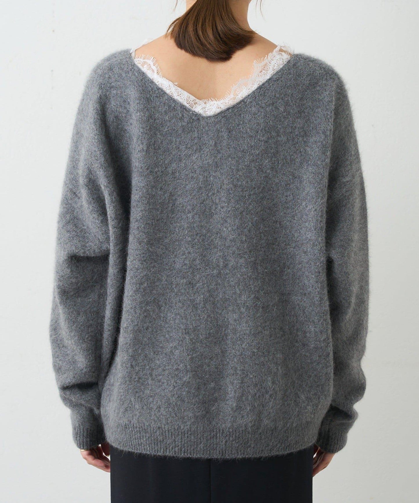 蕾絲V領羊毛針織衫