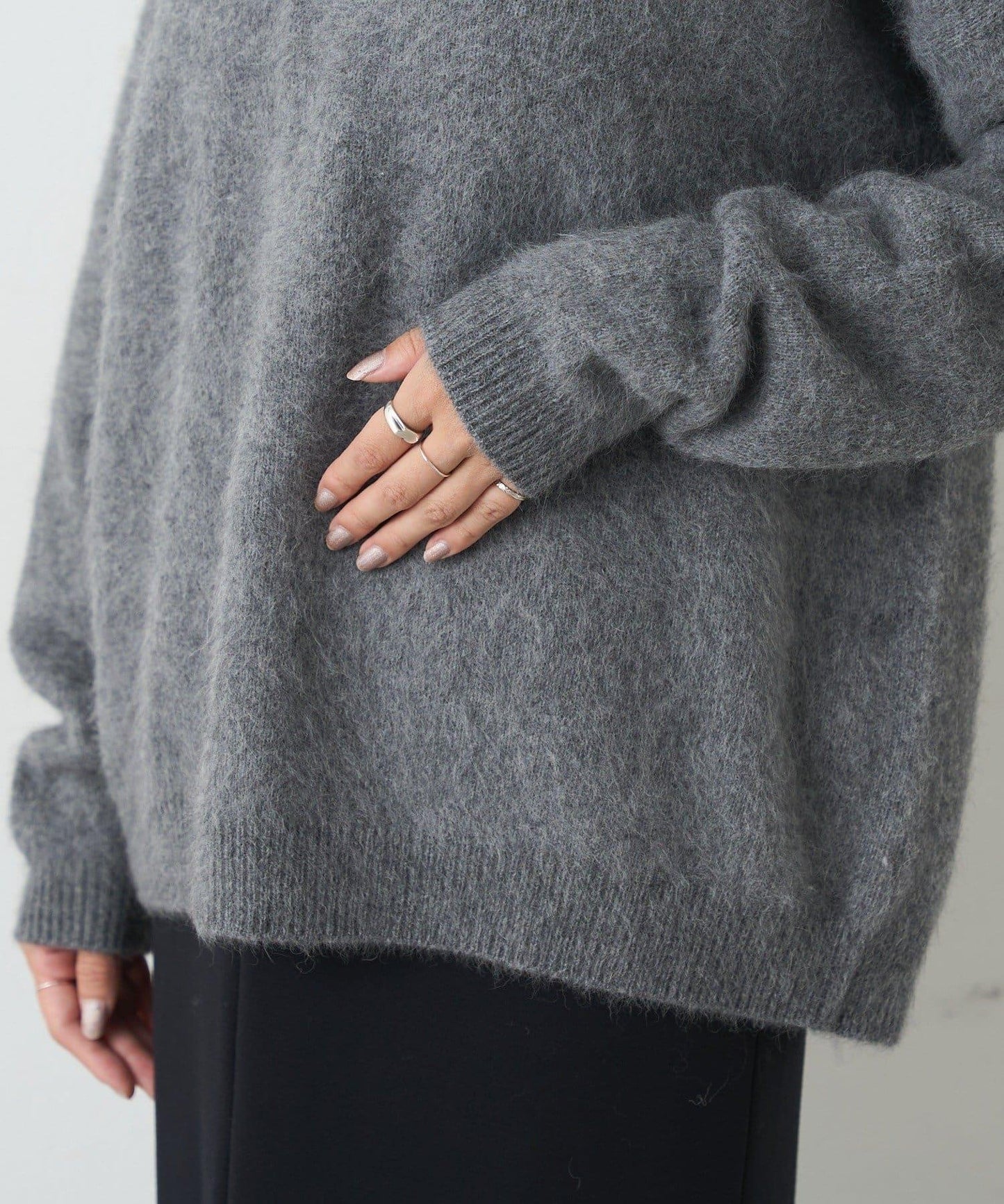 蕾絲V領羊毛針織衫