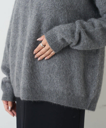 蕾絲V領羊毛針織衫