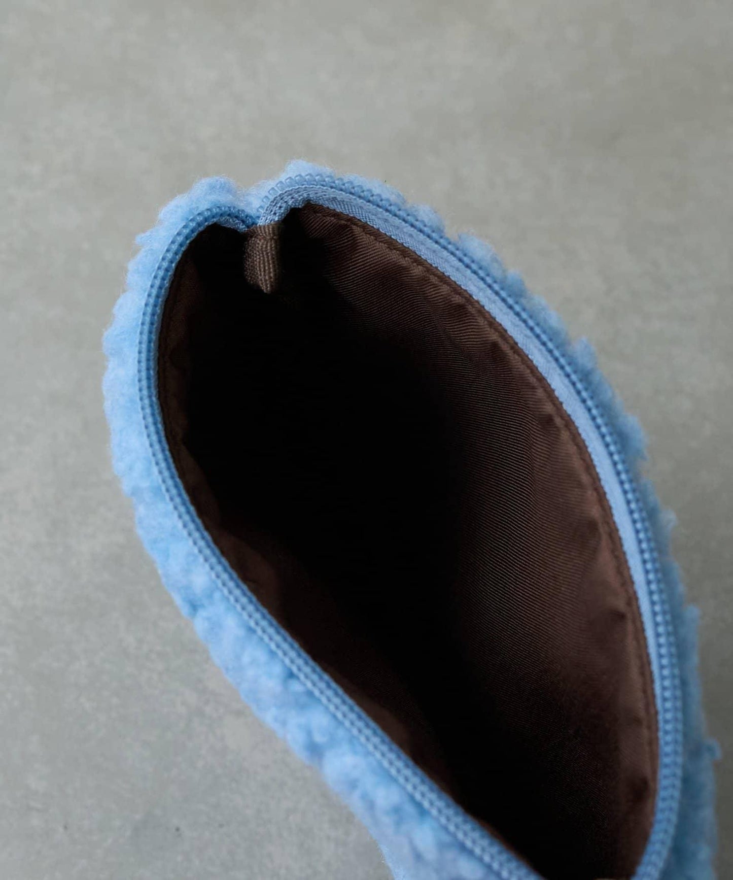 MOCOMOCO羊羔絨收納包