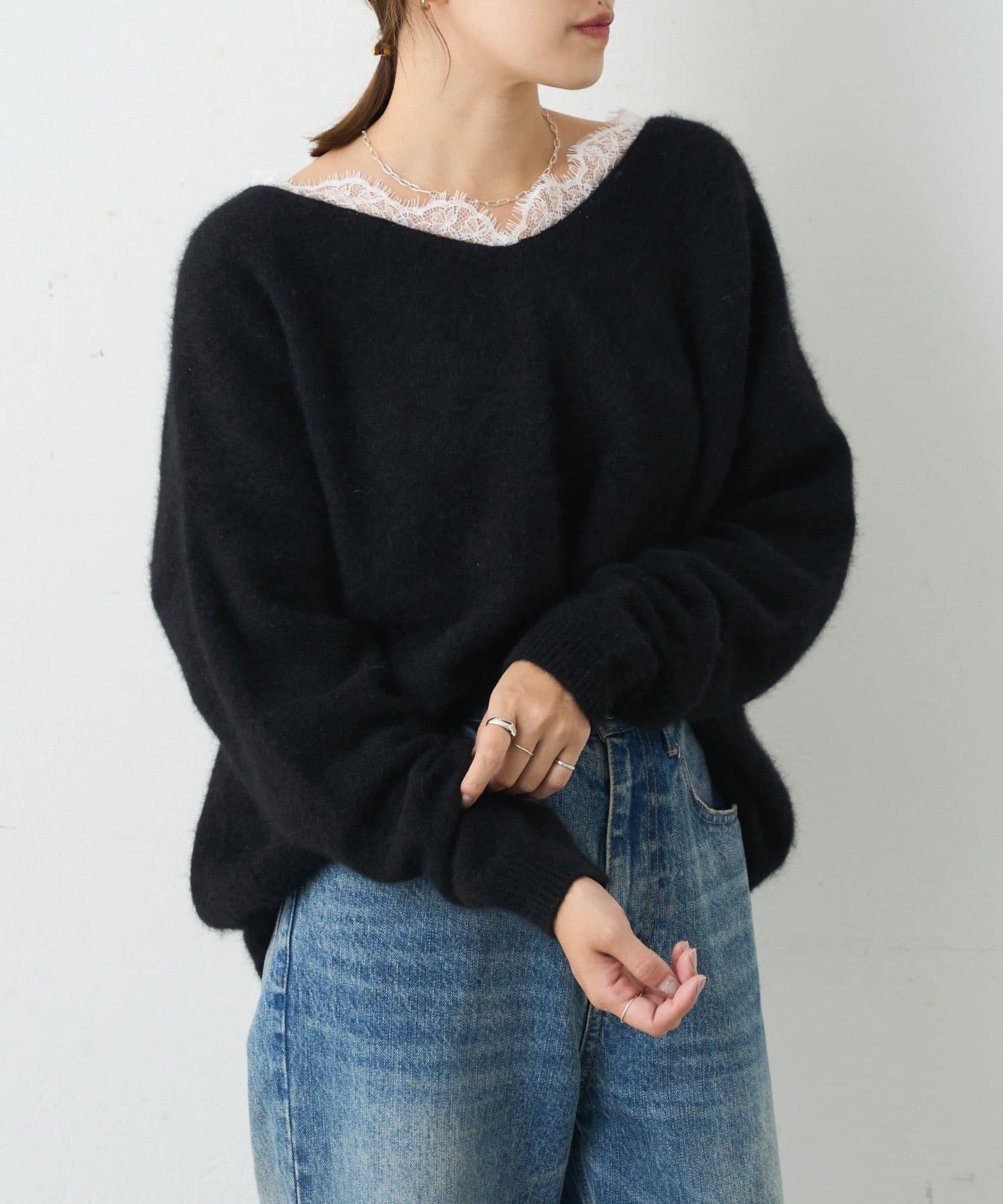 蕾絲V領羊毛針織衫