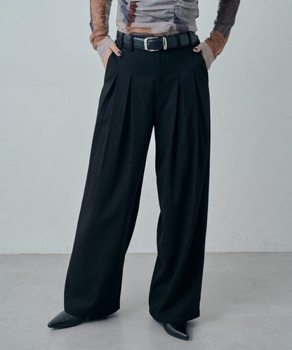 前褶設計休閒長褲