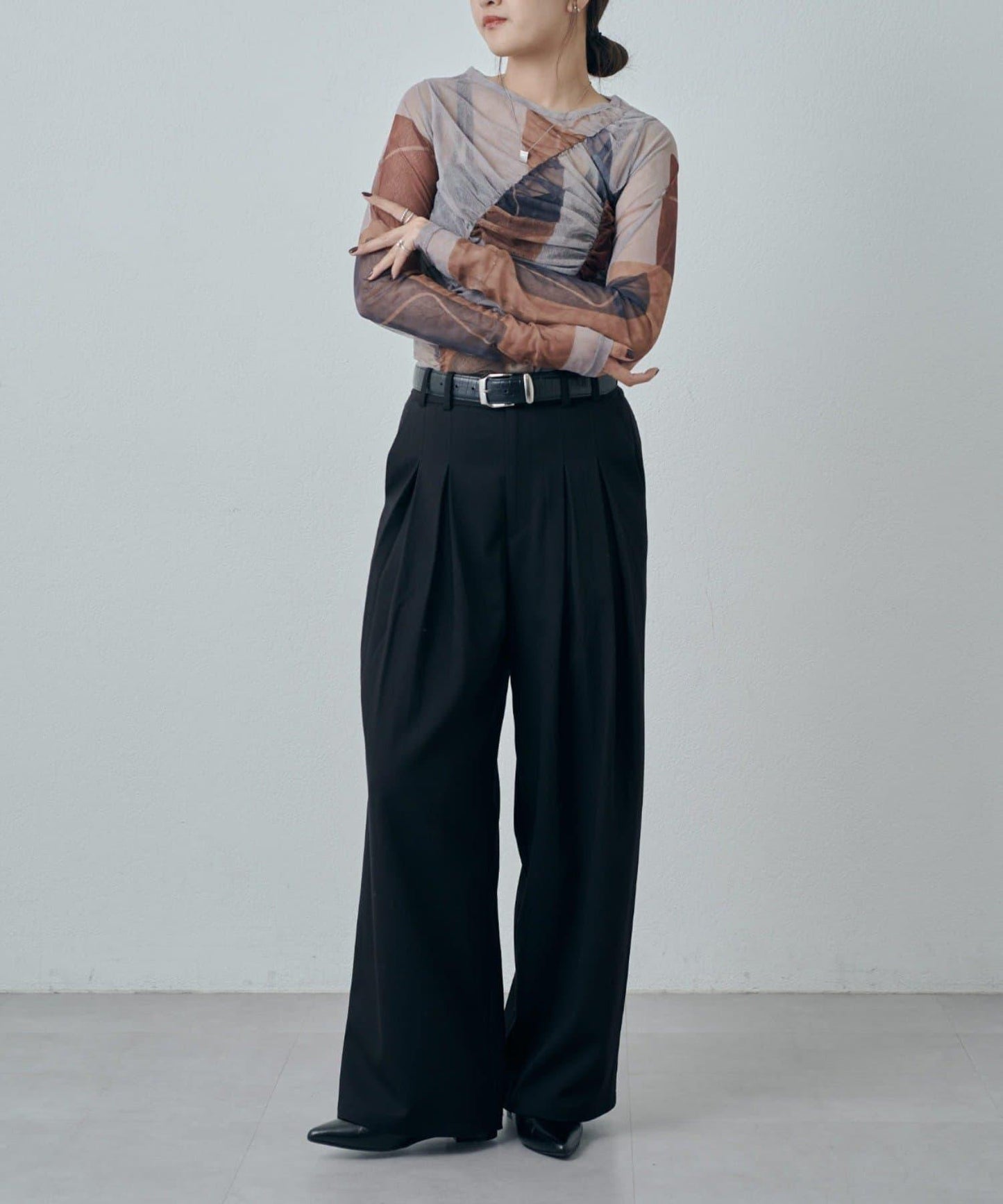 前褶設計休閒長褲