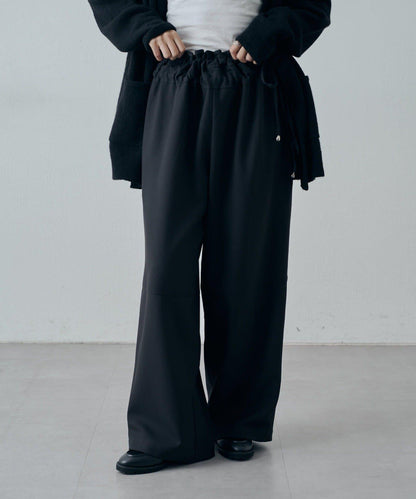 抽繩設計寬鬆休閒褲