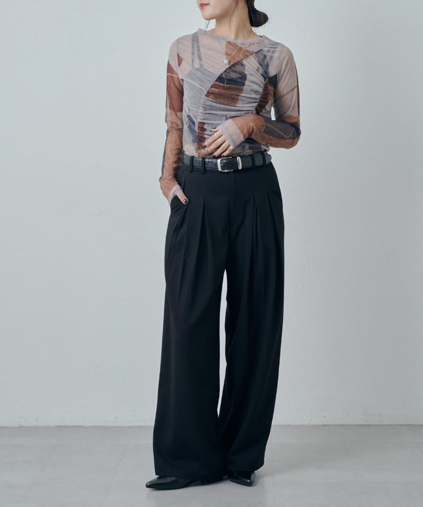 前褶設計休閒長褲