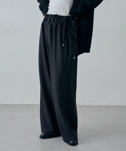 抽繩設計寬鬆休閒褲