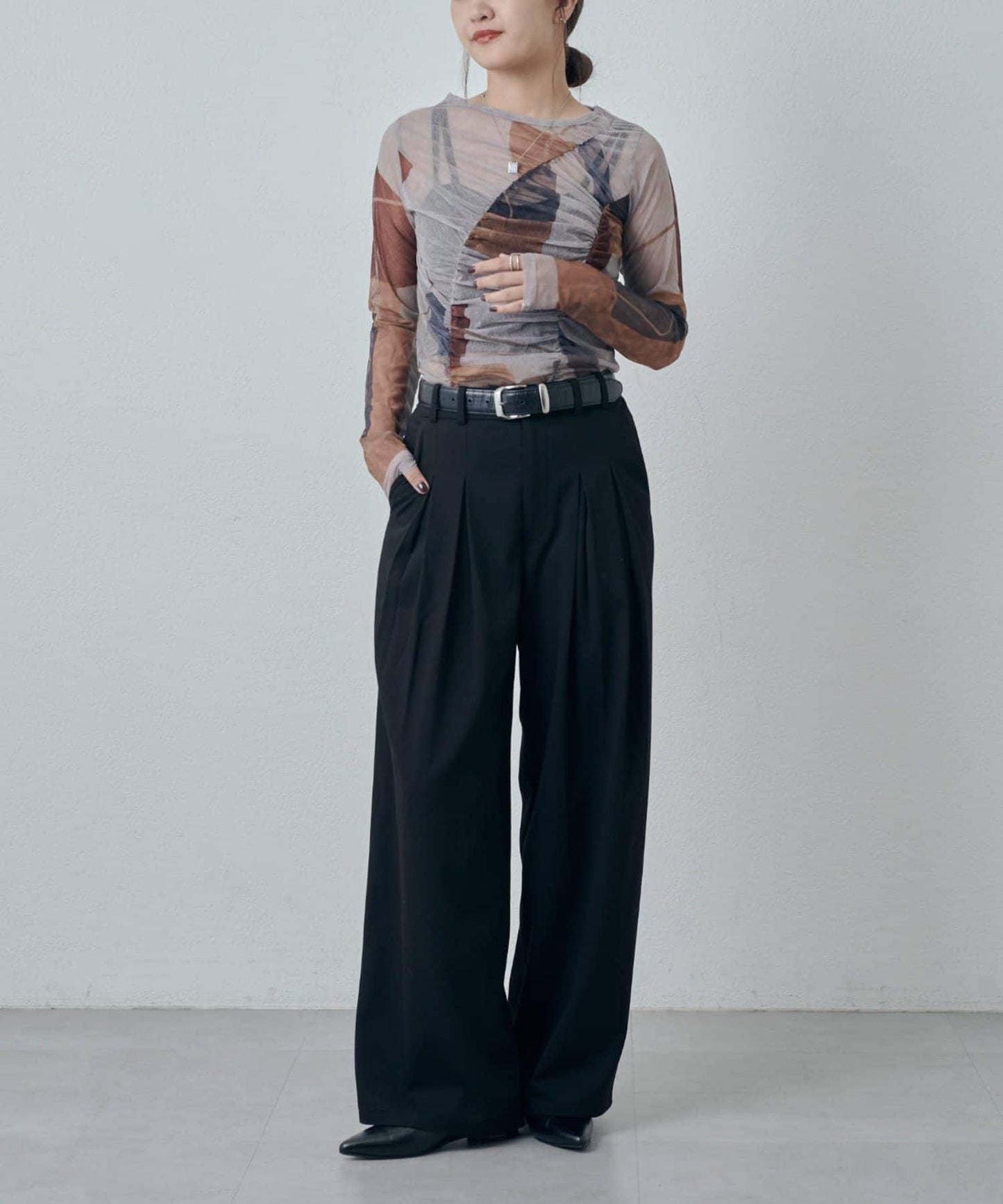 前褶設計休閒長褲