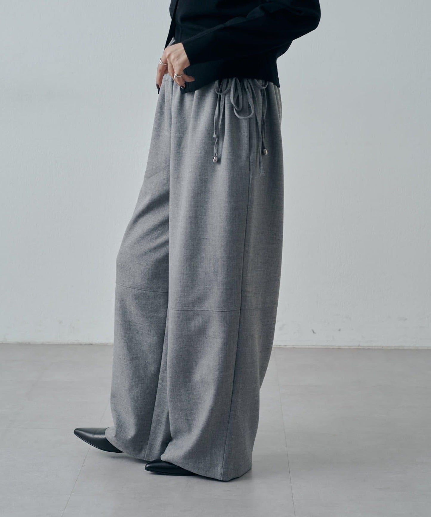 抽繩設計寬鬆休閒褲