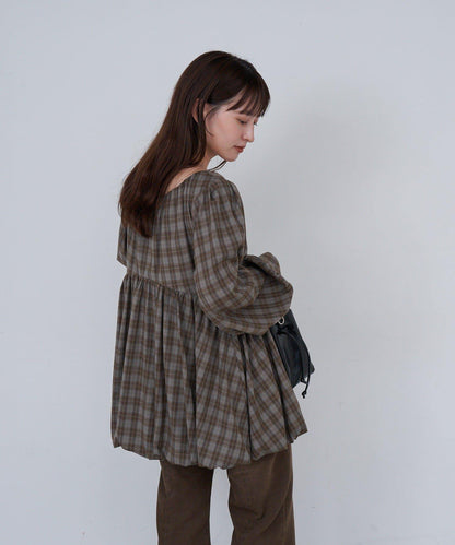 【Kastane】B方領泡泡袖長款上衣