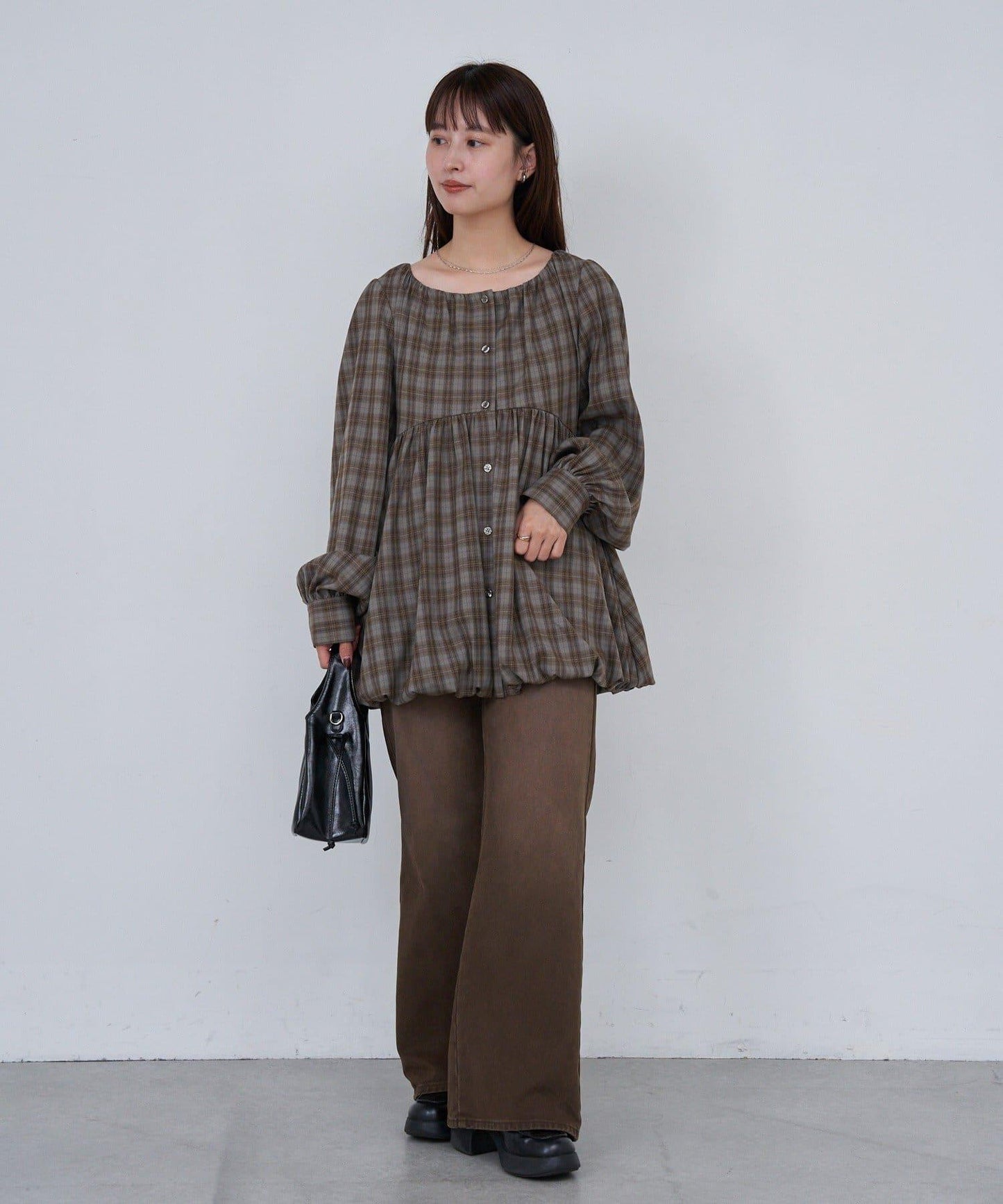 【Kastane】B方領泡泡袖長款上衣