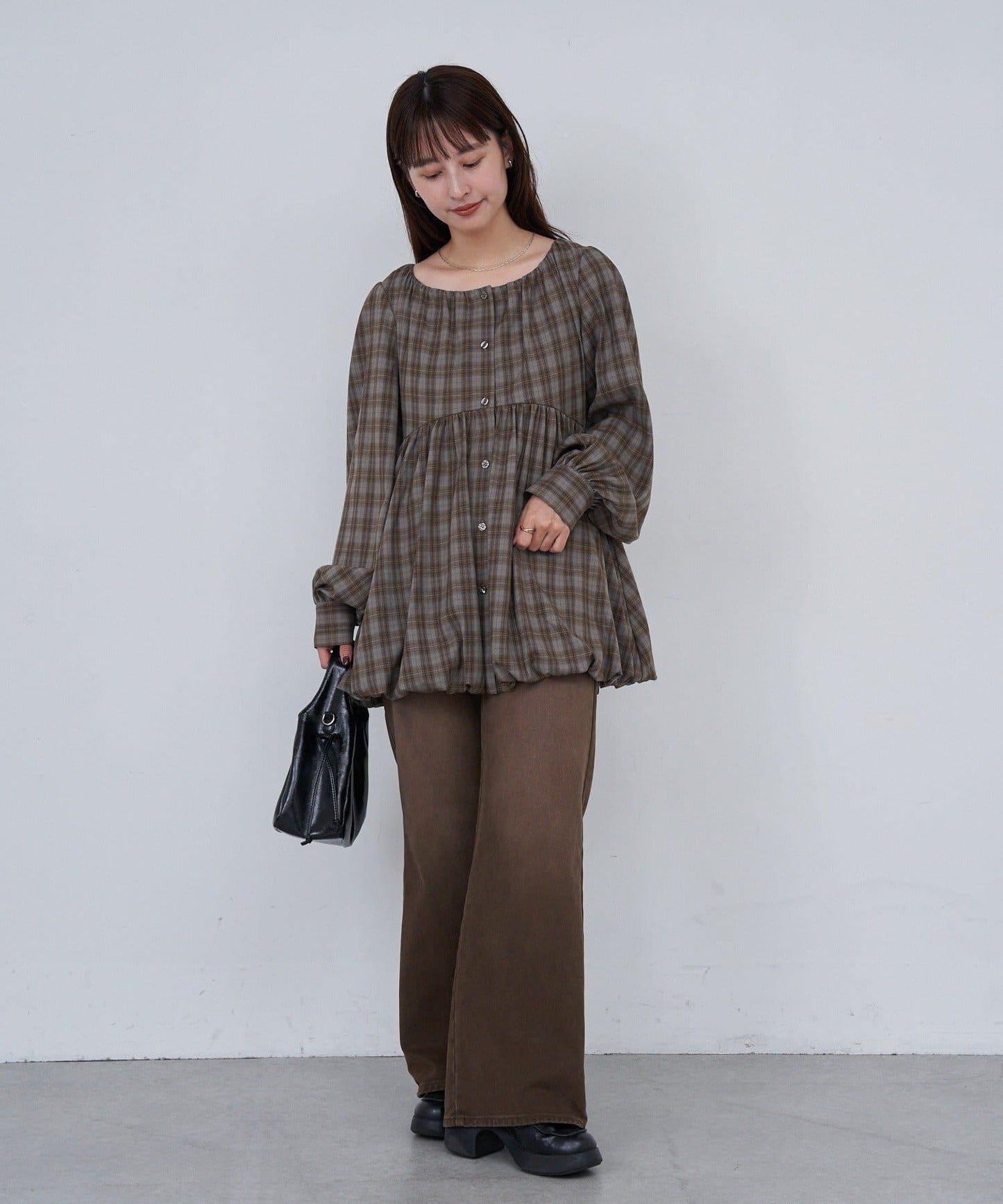 【Kastane】B方領泡泡袖長款上衣