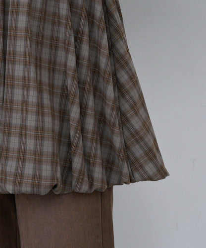 【Kastane】B方領泡泡袖長款上衣