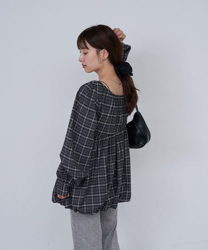 【Kastane】B方領泡泡袖長款上衣