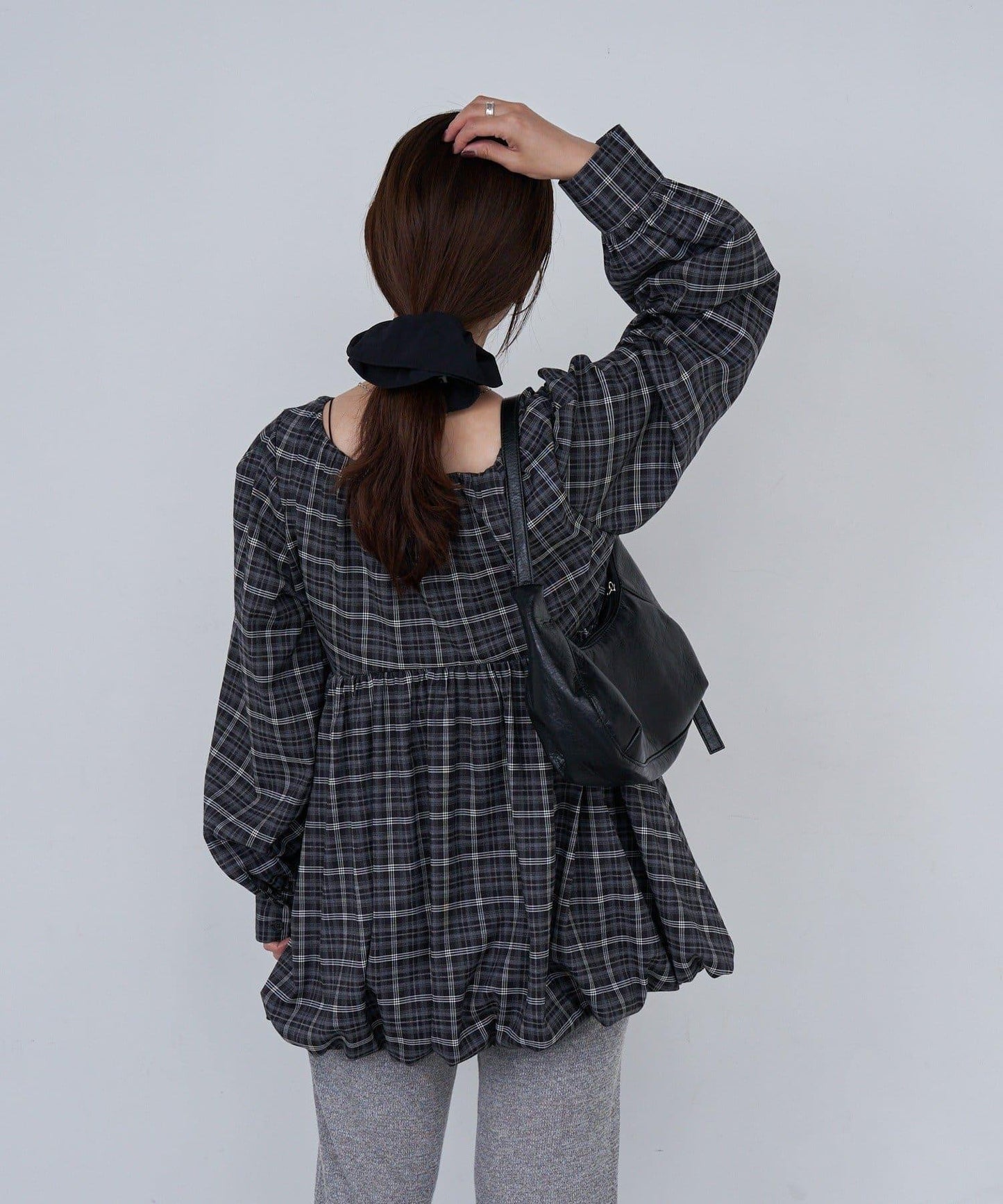 【Kastane】B方領泡泡袖長款上衣