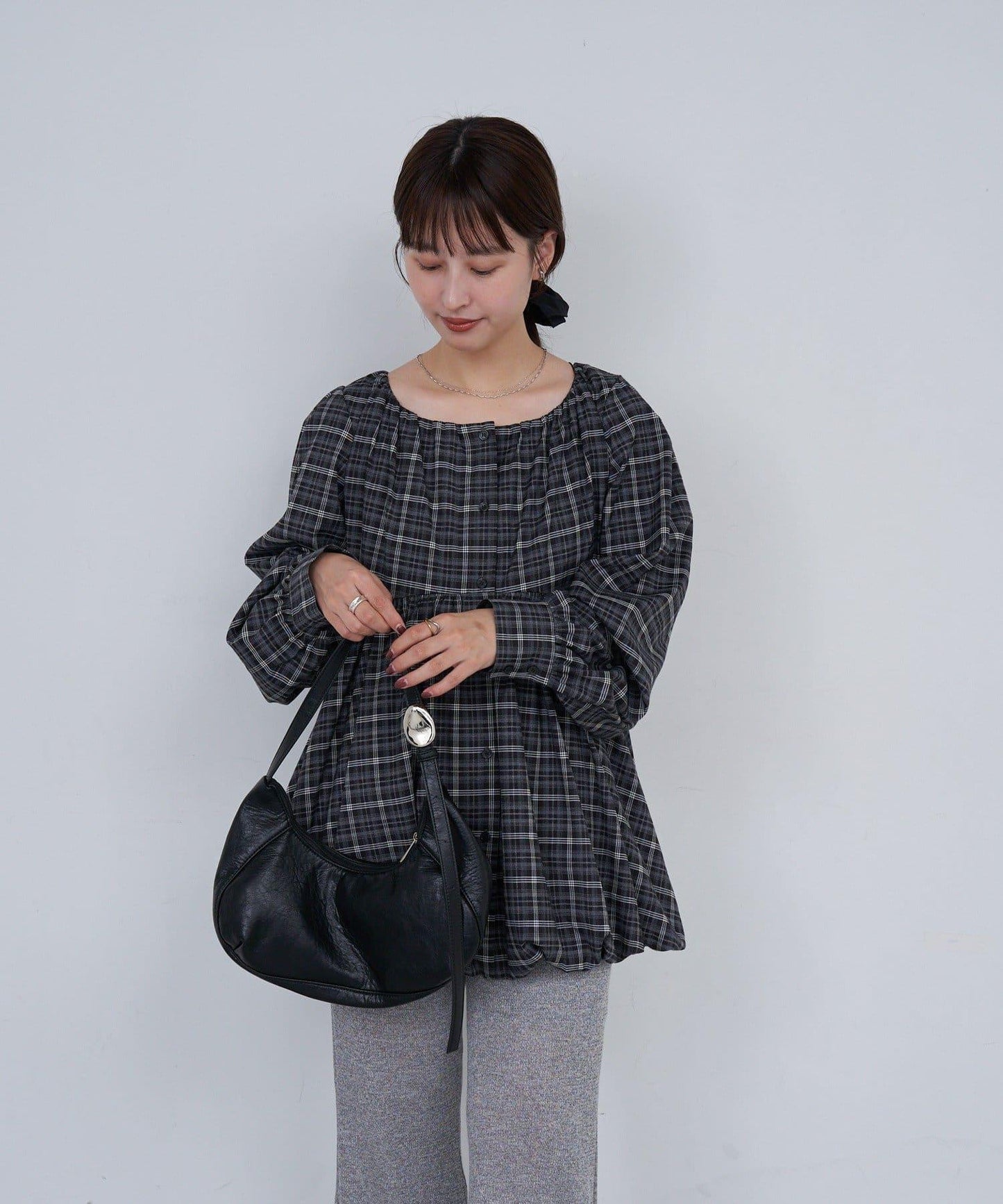 【Kastane】B方領泡泡袖長款上衣