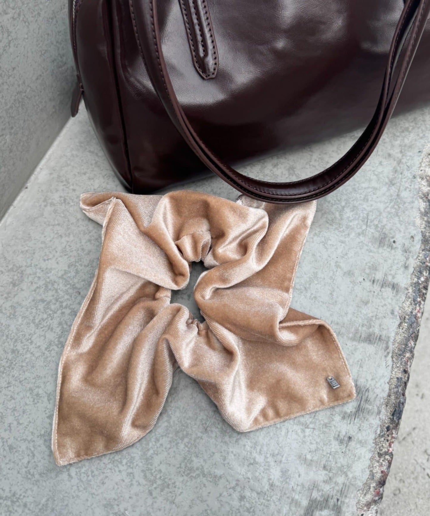 lil帶盤大號天鵝絨髮圈