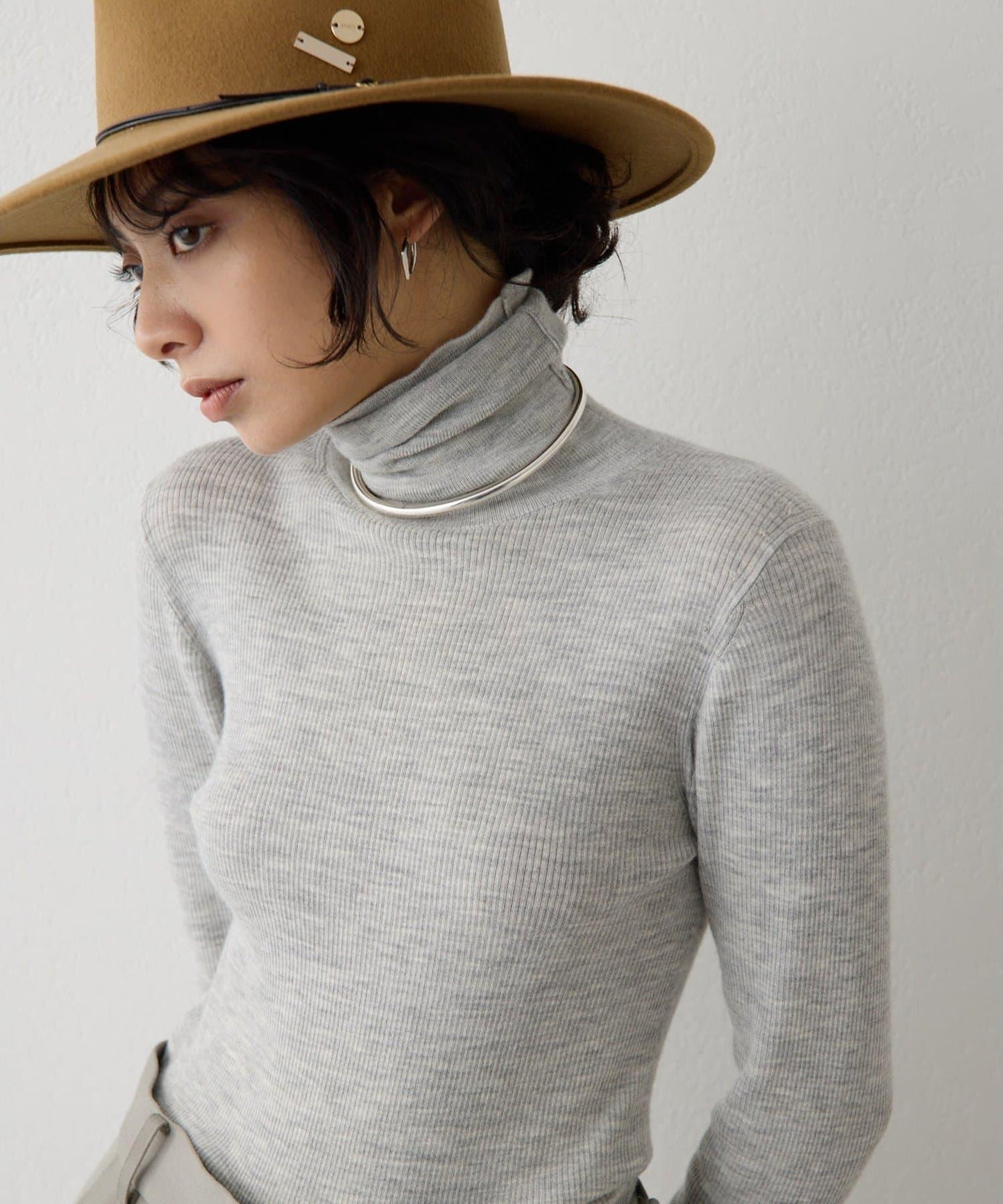 柔軟羅紋高領衫