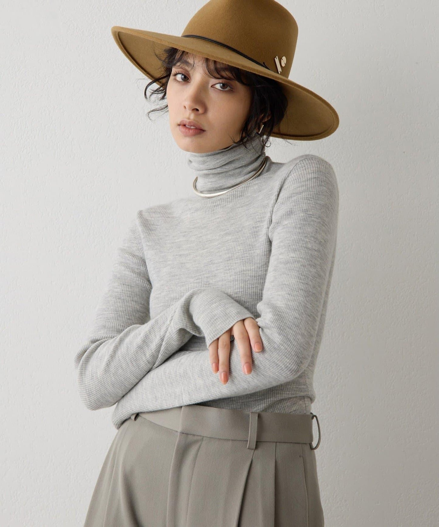 柔軟羅紋高領衫