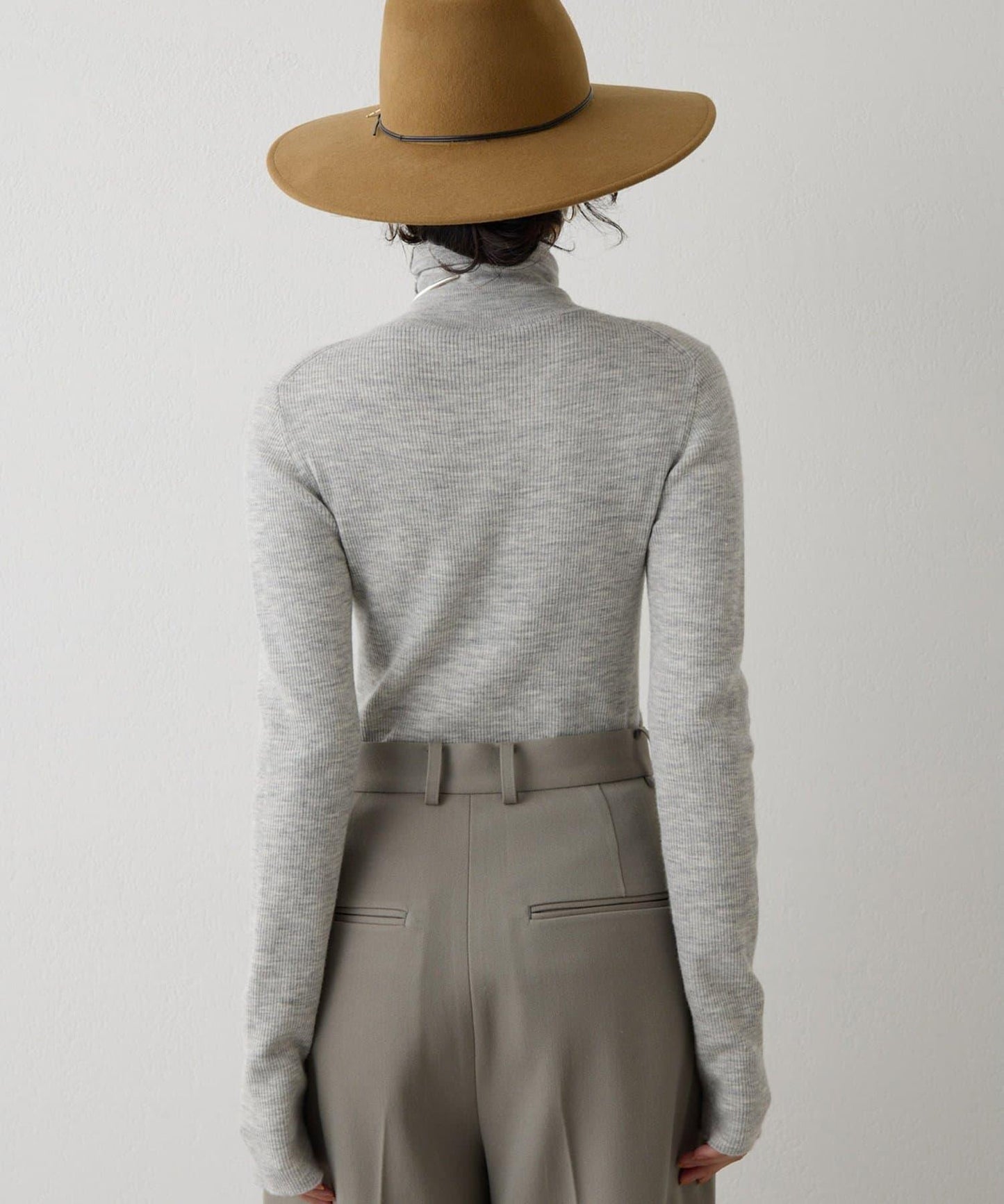 柔軟羅紋高領衫