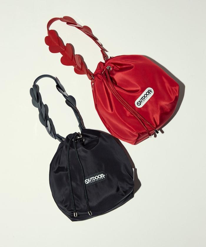 x BASICKS HEART HANDLE BAG