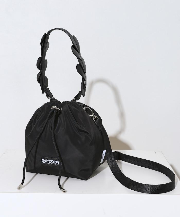 x BASICKS HEART HANDLE BAG