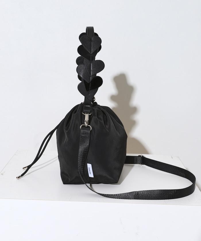 x BASICKS HEART HANDLE BAG