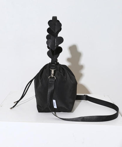 x BASICKS HEART HANDLE BAG