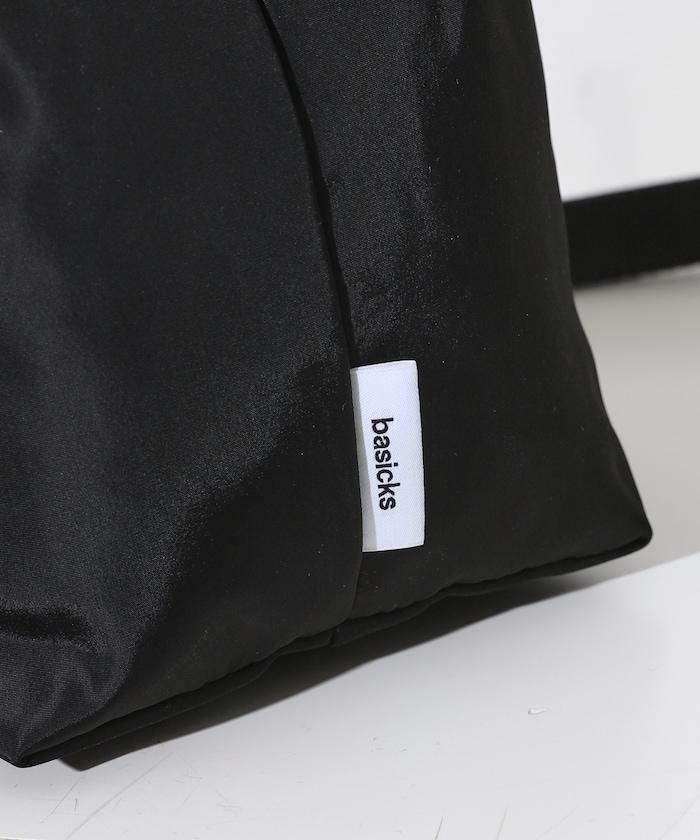 x BASICKS HEART HANDLE BAG