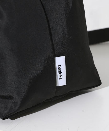 x BASICKS HEART HANDLE BAG