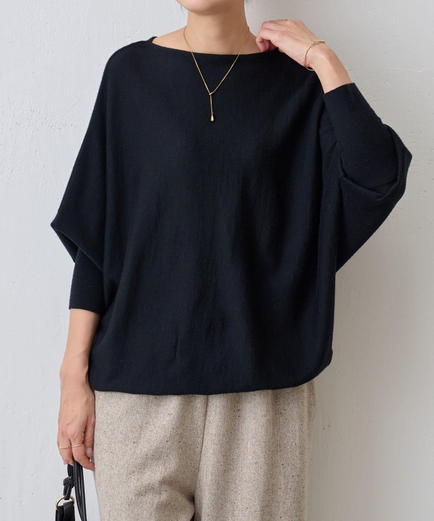 羊毛蝙蝠袖針織衫