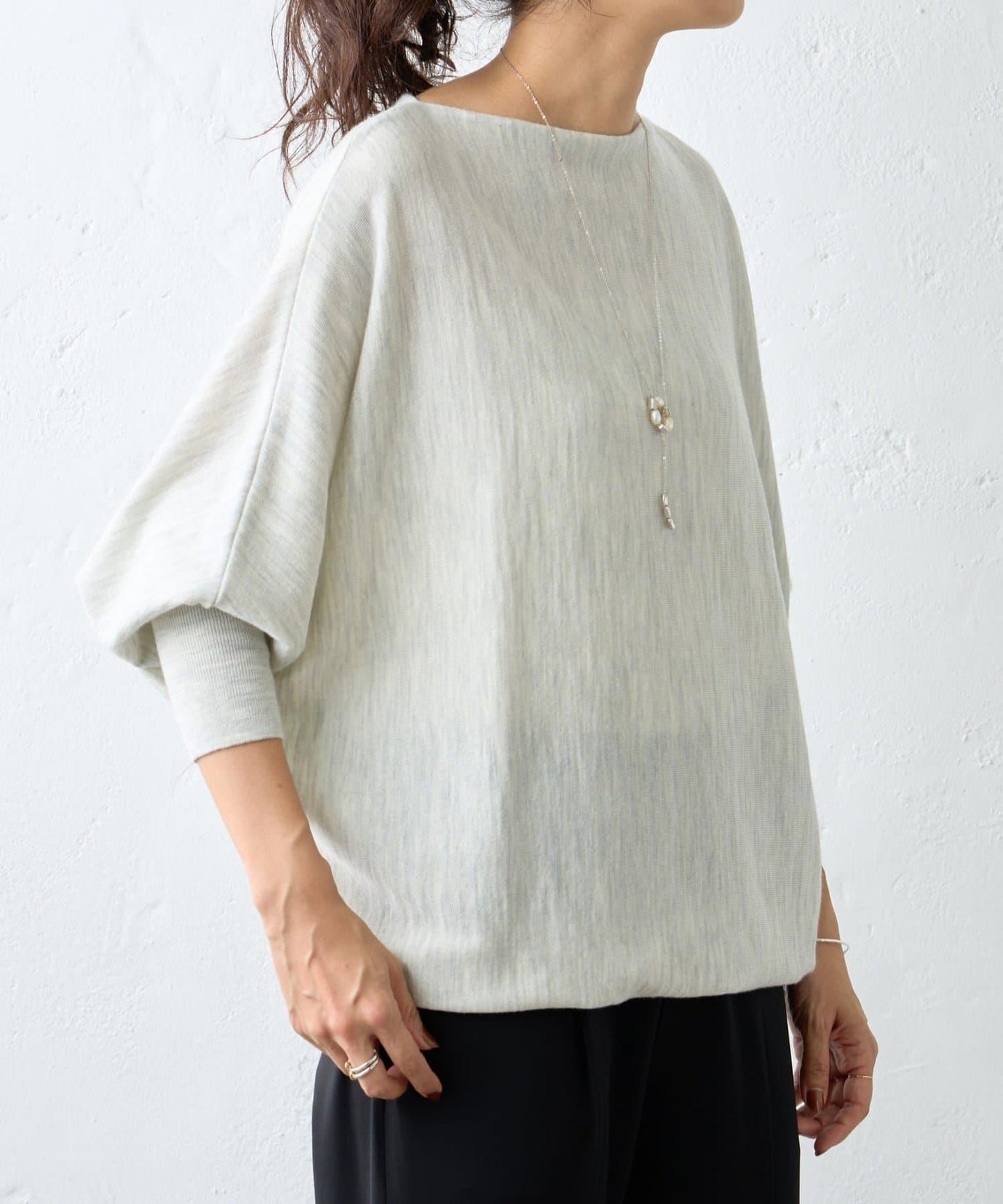 羊毛蝙蝠袖針織衫