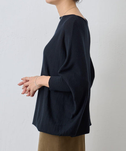 羊毛蝙蝠袖針織衫